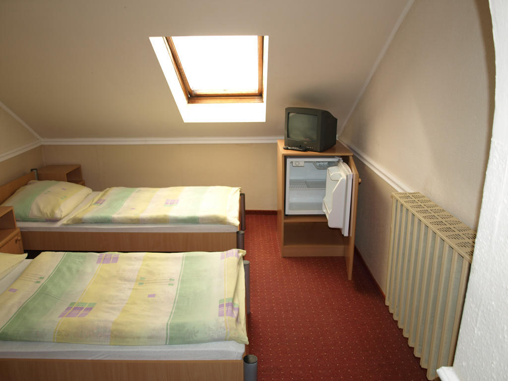 Fonix Panzio Hotel Pápa Pokój zdjęcie