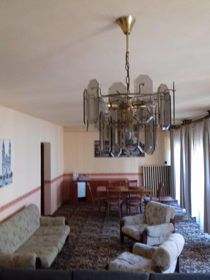 Fonix Panzio Hotel Pápa Zewnętrze zdjęcie