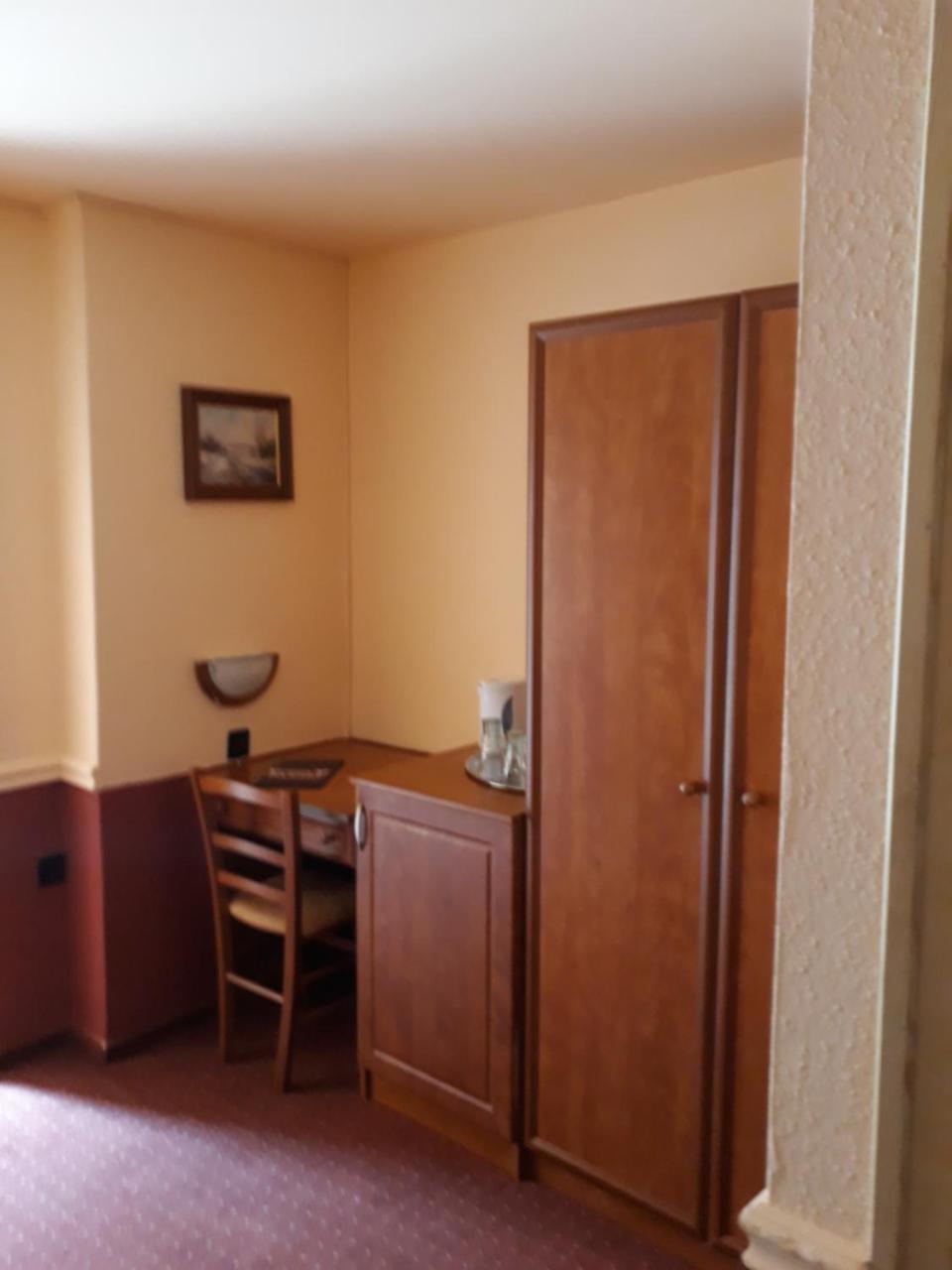 Fonix Panzio Hotel Pápa Zewnętrze zdjęcie